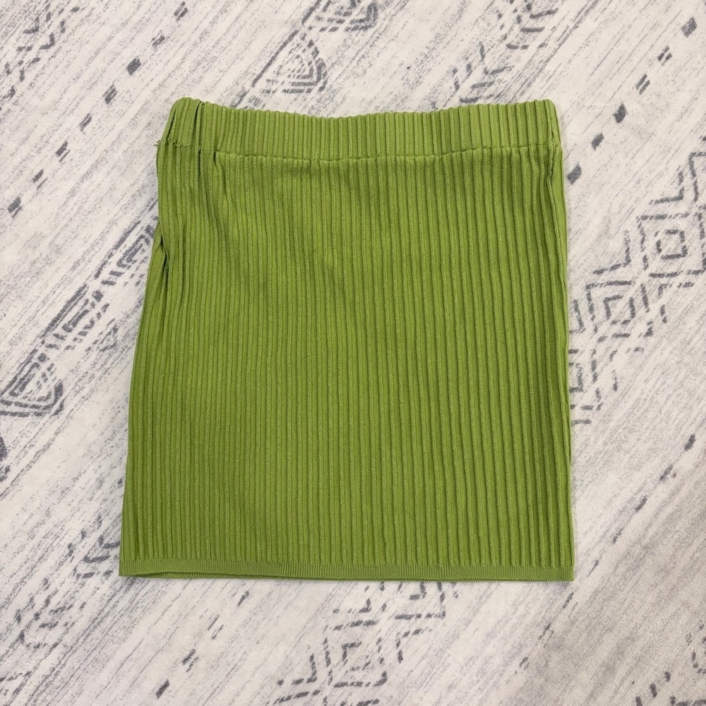 🌟2 for $10 Women’s Vintage Earthy Green Ribbed Soft Mini Skirt Small - Picture 2 of 8